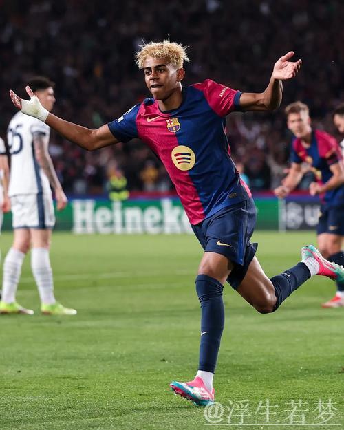 国米3-3战平巴萨,邓弗里斯独造3球亚马尔费兰建功 国米3-3战平巴萨,邓弗里斯独造3球亚马尔费兰建功